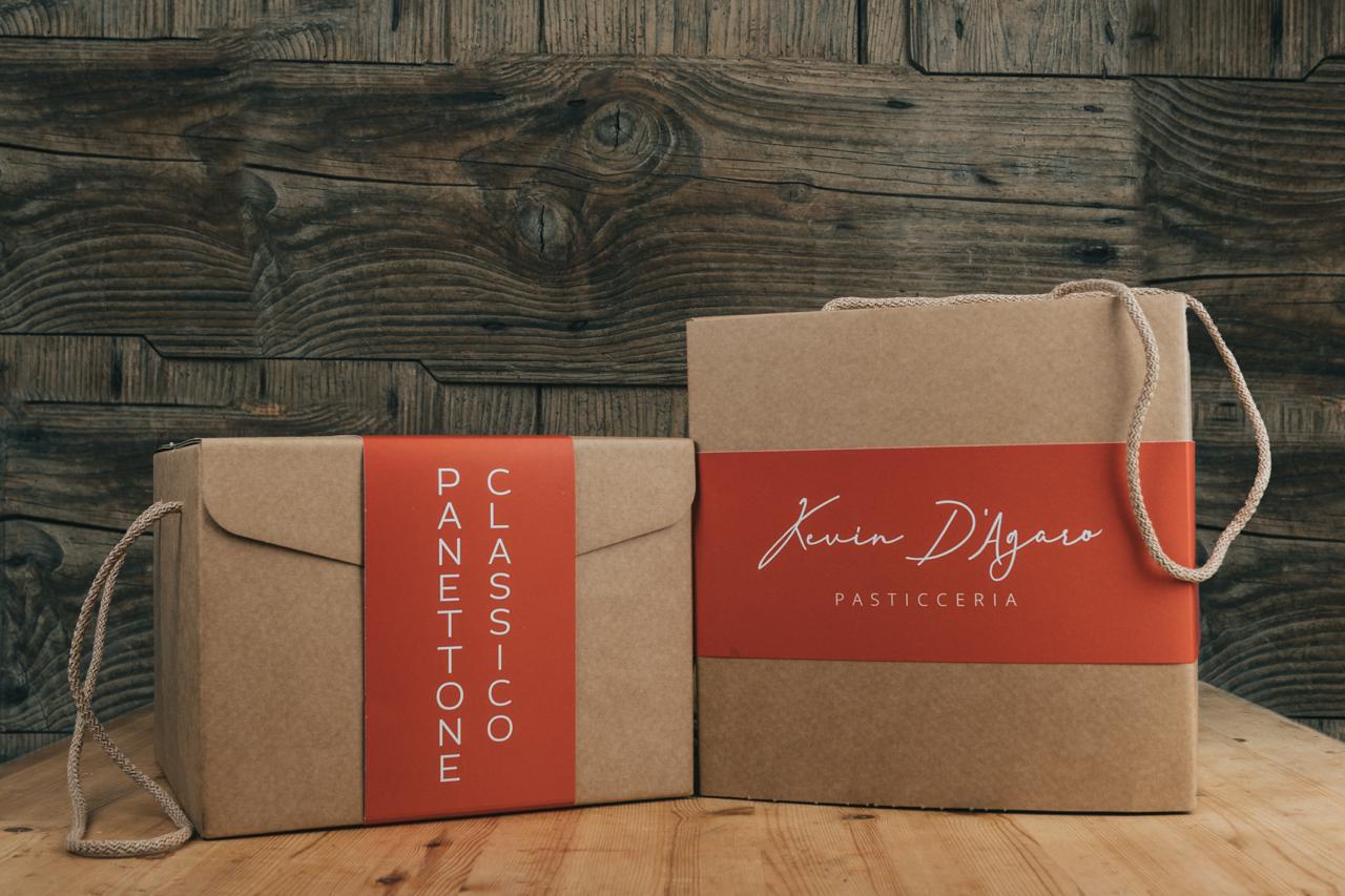 Classic Panettone - Traditional Italian Christmas Cake - Naturally Leavened with Raisins and Candied Orange - Made in Italy