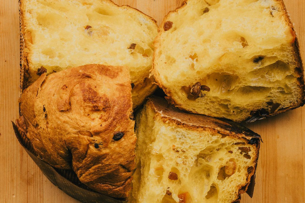 Classic Panettone - Traditional Italian Christmas Cake - Naturally Leavened with Raisins and Candied Orange - Made in Italy